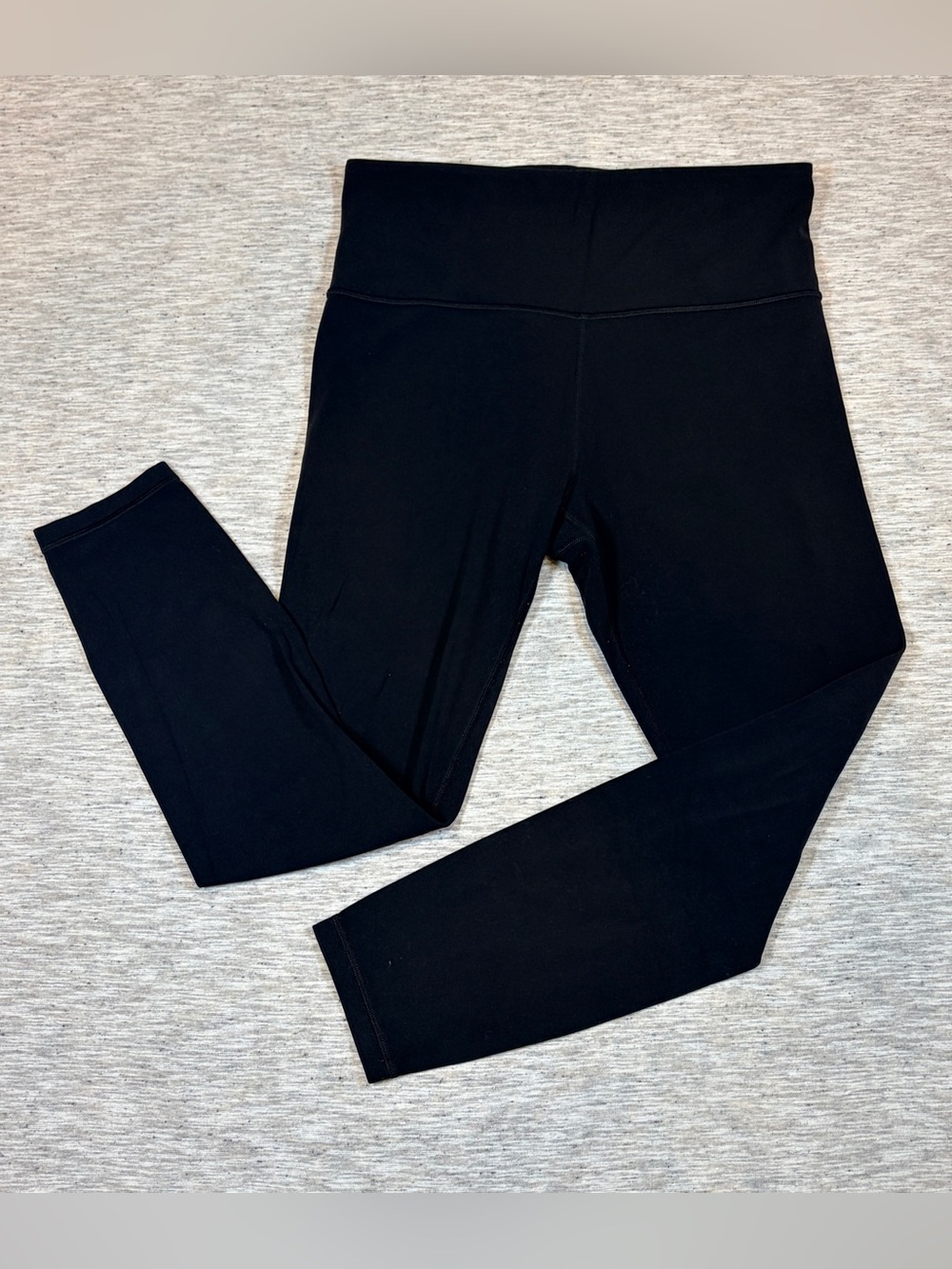 Athleta Elation Ultra High Rise 7/8 Leggings Black Size Medium